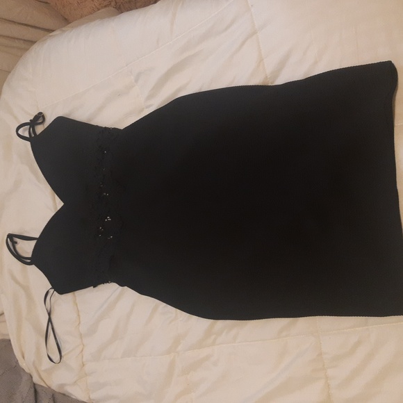 Black pencil dress - Picture 2 of 3